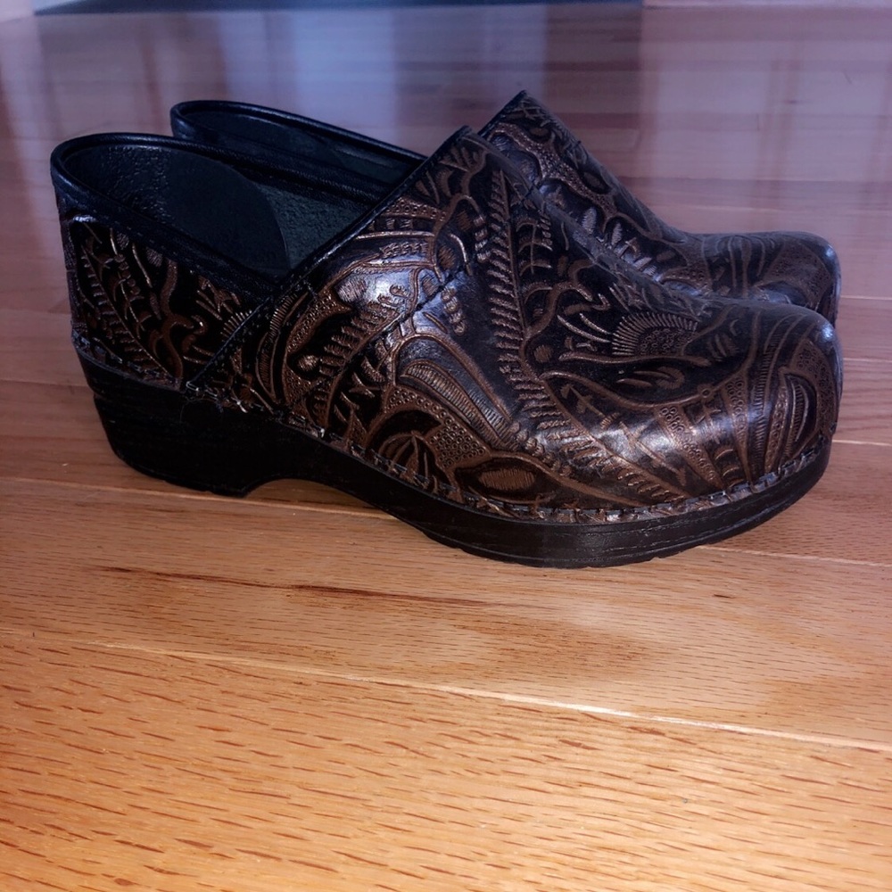 Women’s clogs